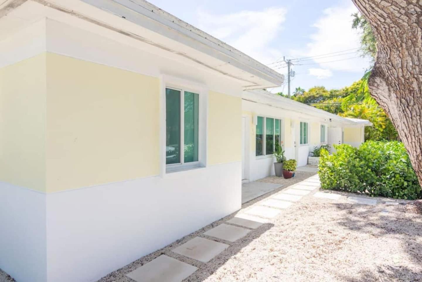 Newly Renovated Stylish Studio In El Portal #2 Miami Zewnętrze zdjęcie