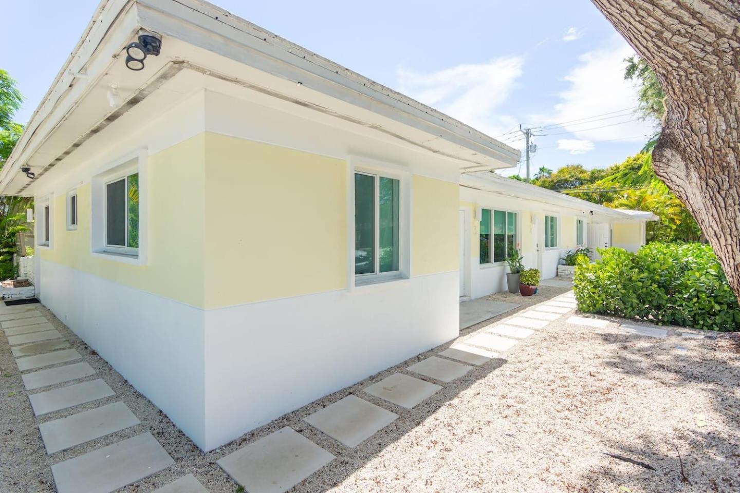 Newly Renovated Stylish Studio In El Portal #2 Miami Zewnętrze zdjęcie